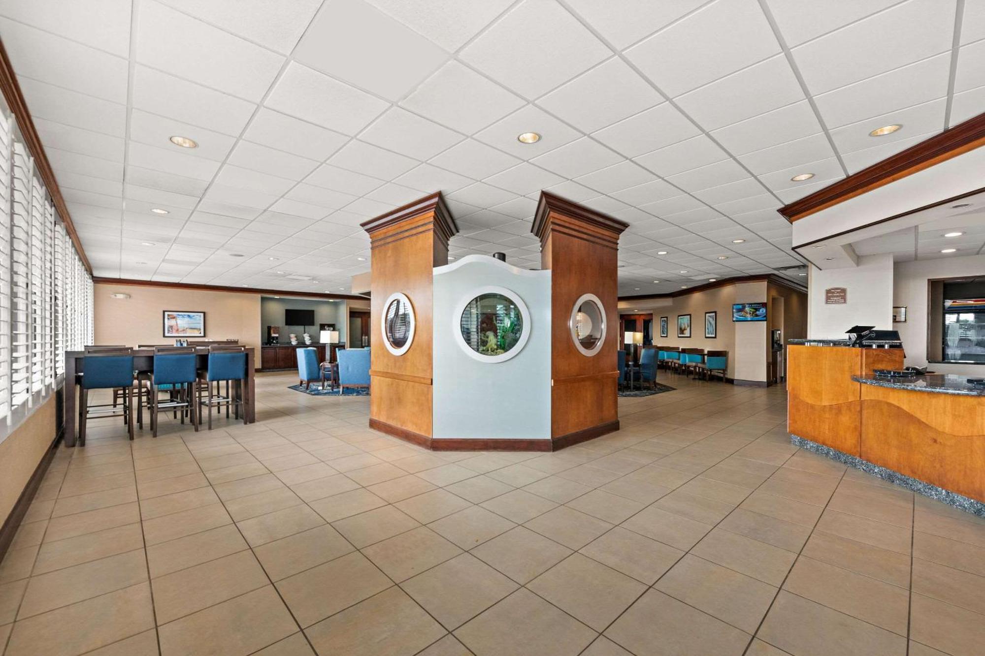 Comfort Inn On The Ocean Килл-Девил-Хиллз Экстерьер фото